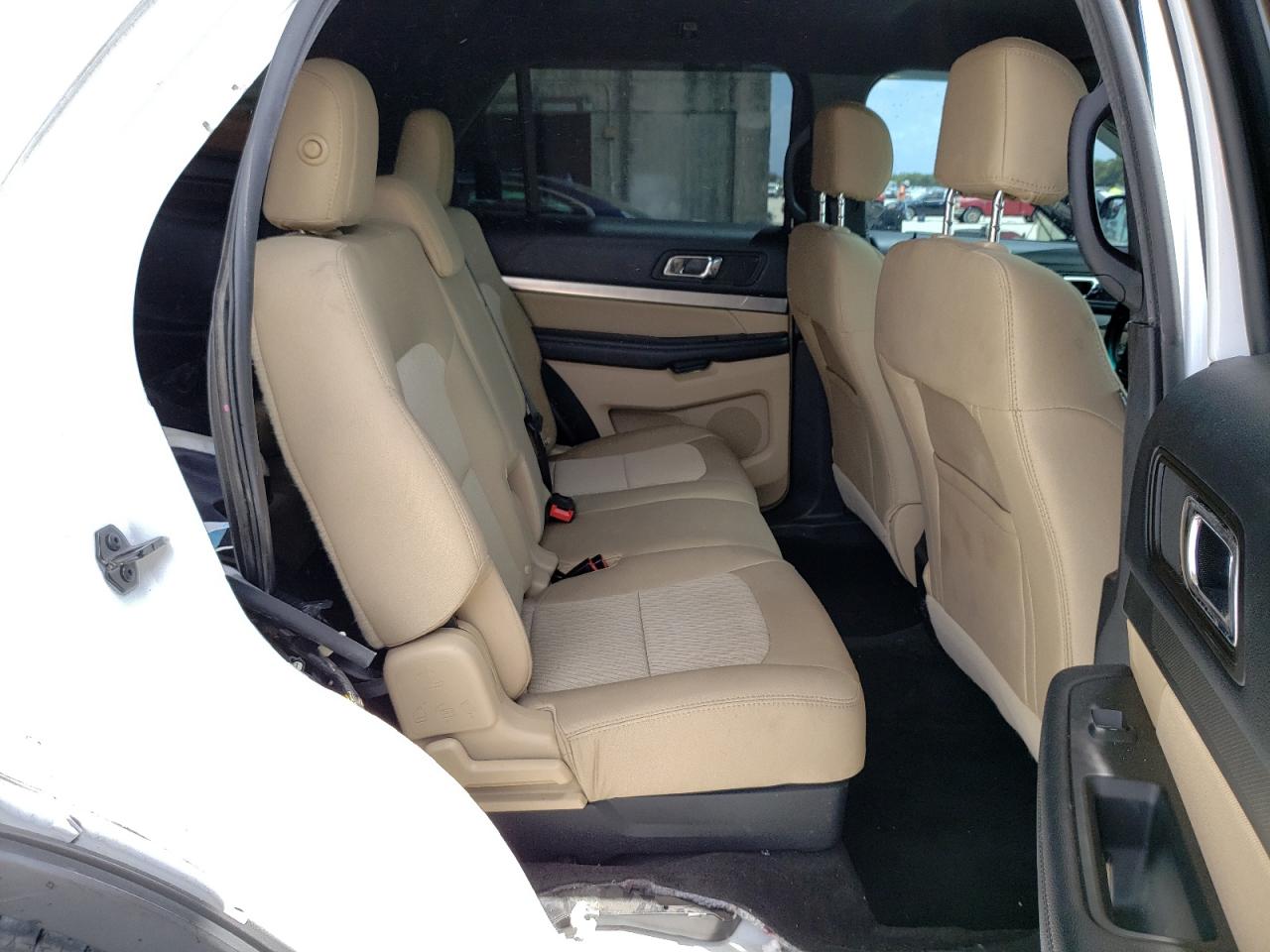 Photo 6 from auction – 2016 FORD EXPLORER with VIN 1FM5K7BH1GGB91985