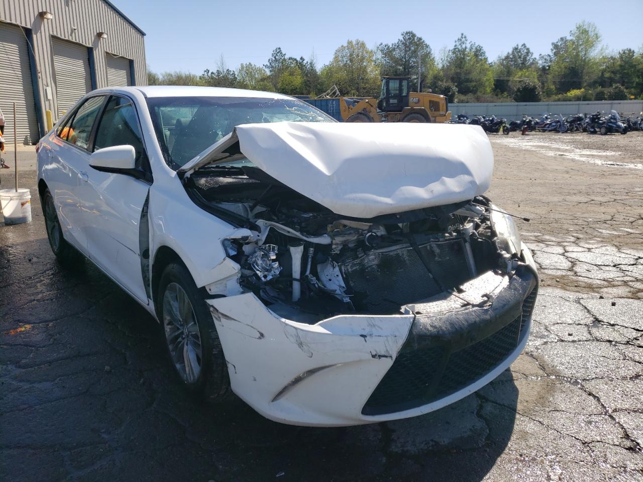 Photo 1 from auction – 2015 TOYOTA CAMRY LE with VIN 4T1BF1FK0FU102515