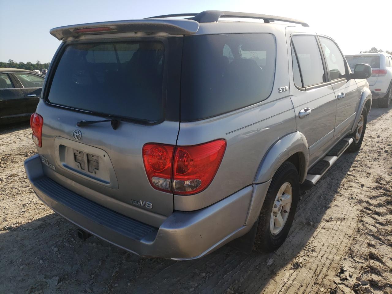 Photo 4 from auction – 2005 TOYOTA SEQUOIA SR with VIN 5TDZT34A15S252945