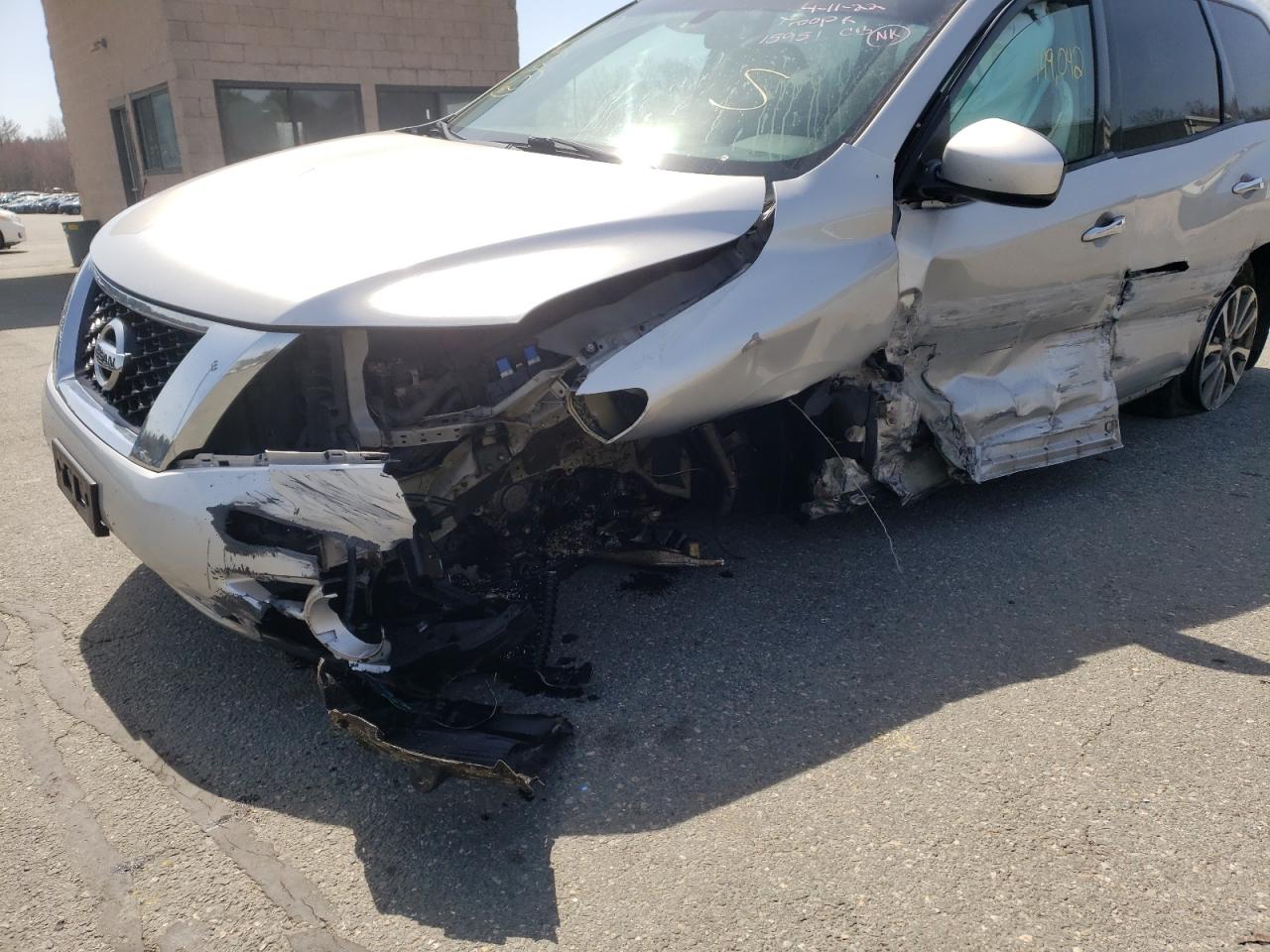 Photo 9 from auction – 2014 NISSAN PATHFINDER with VIN 5N1AR2MM3EC722759