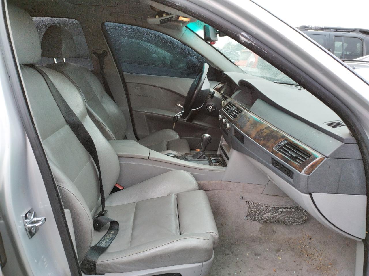Photo 5 from auction – 2004 BMW 530 I with VIN WBANA73584B804461