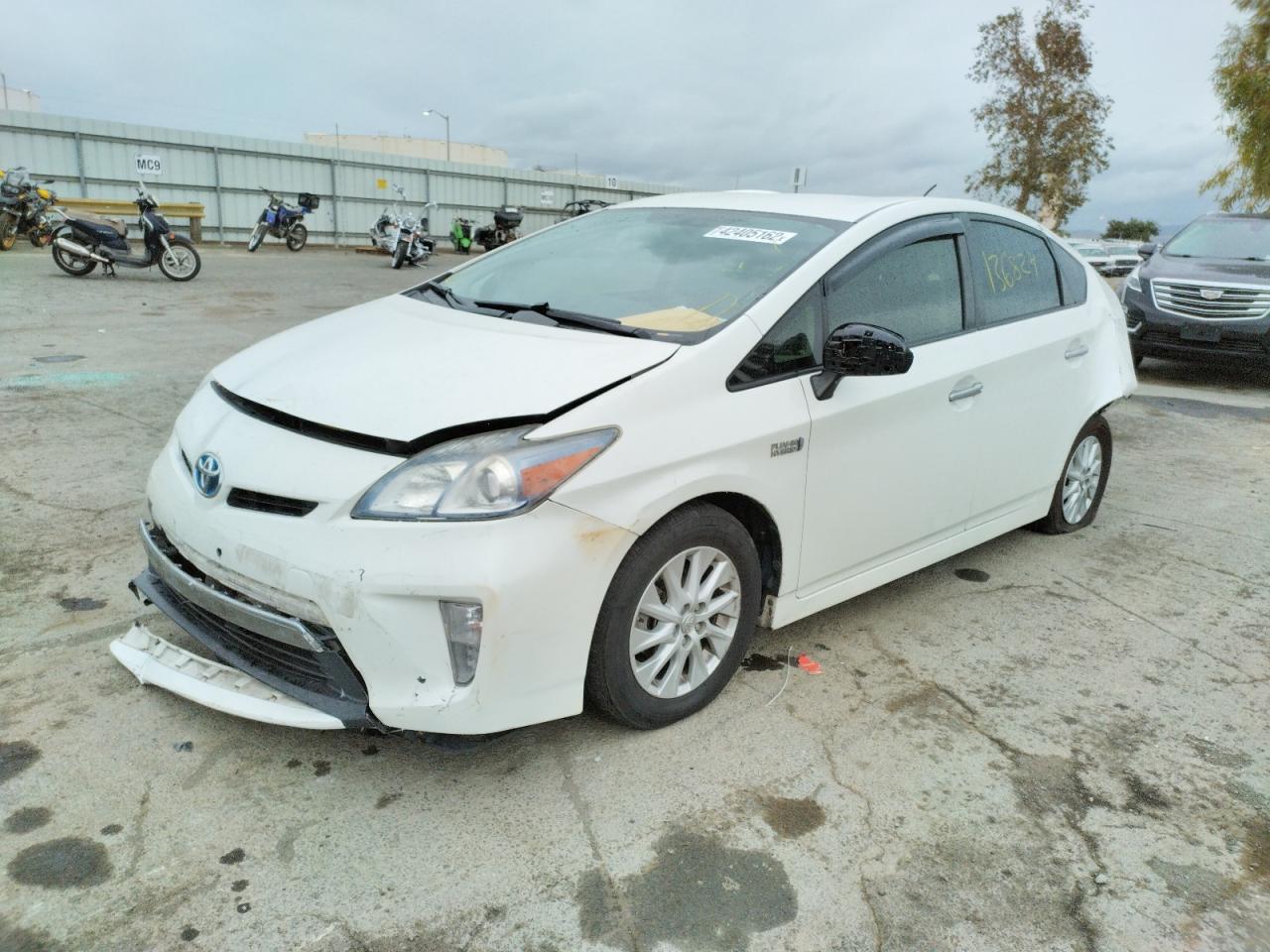 Photo 2 from auction – 2012 TOYOTA PRIUS PLUG with VIN JTDKN3DPXC3014977