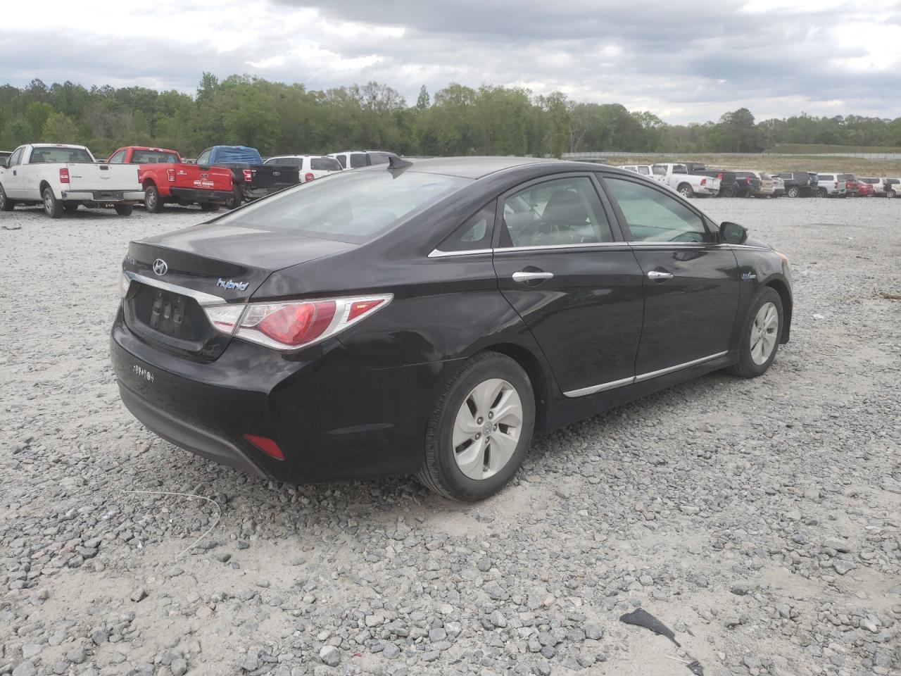 Photo 4 from auction – 2014 HYUNDAI SONATA HYB with VIN KMHEC4A4XEA116678