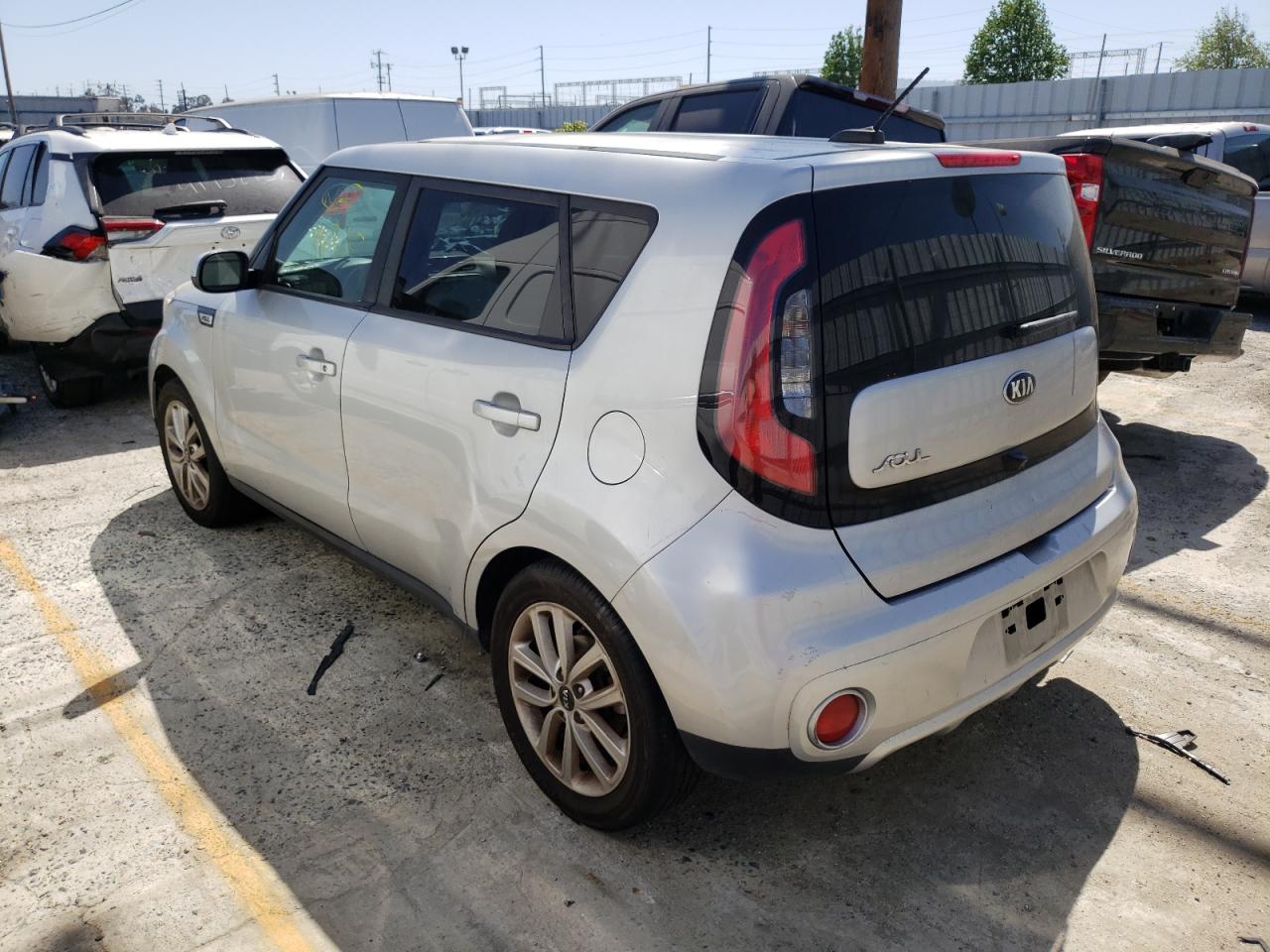 Фото 3 с аукциона – 2017 KIA SOUL + с VIN KNDJP3A57H7448749