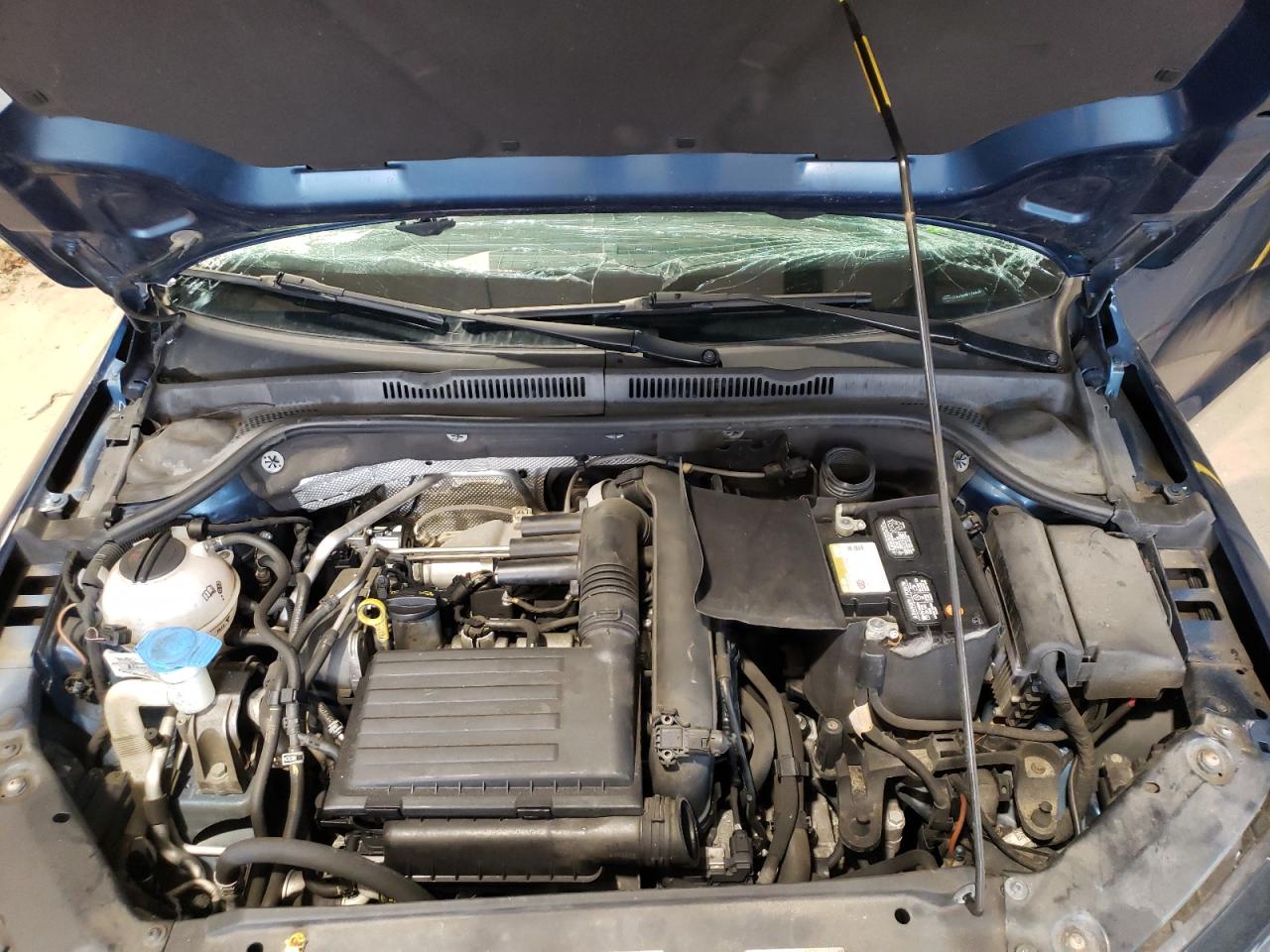 Photo 7 from auction – 2017 VOLKSWAGEN JETTA S with VIN 3VW2B7AJ3HM378449