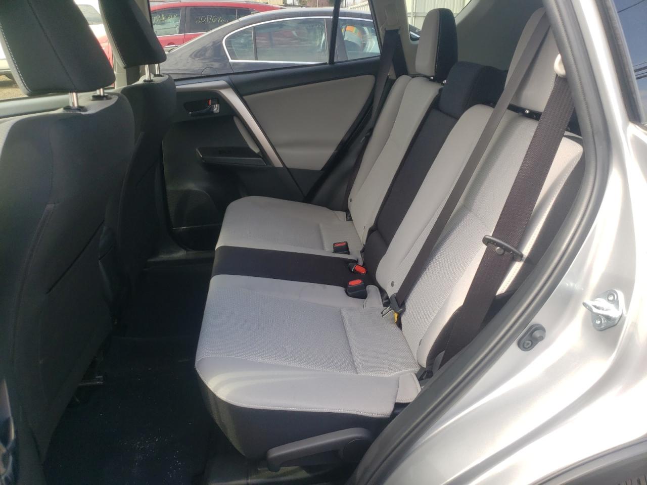Photo 6 from auction – 2018 TOYOTA RAV4 ADVEN with VIN JTMRFREV0JJ248680