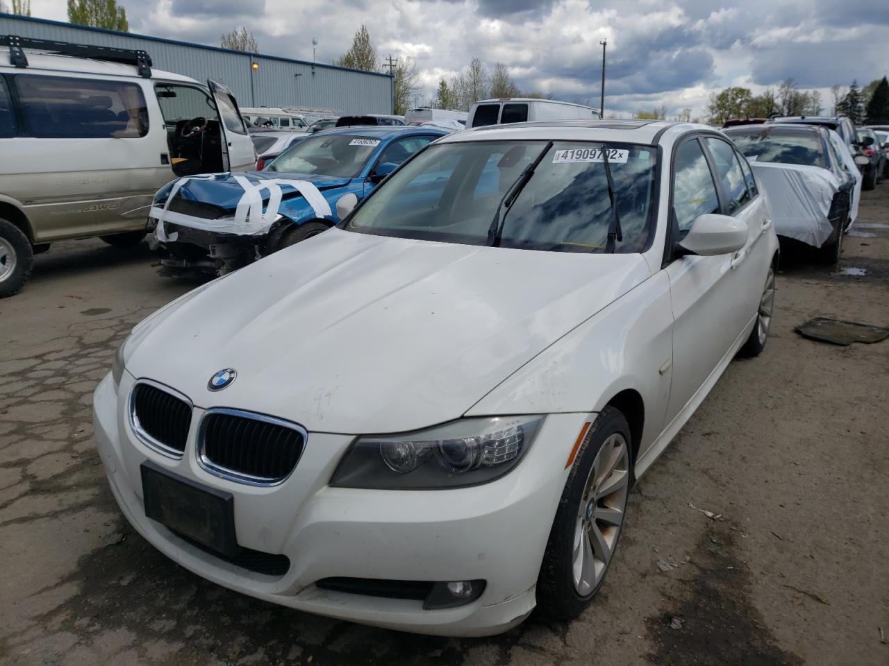 Photo 2 from auction – 2011 BMW 328 I SULE with VIN WBAPH5C5XBA448560