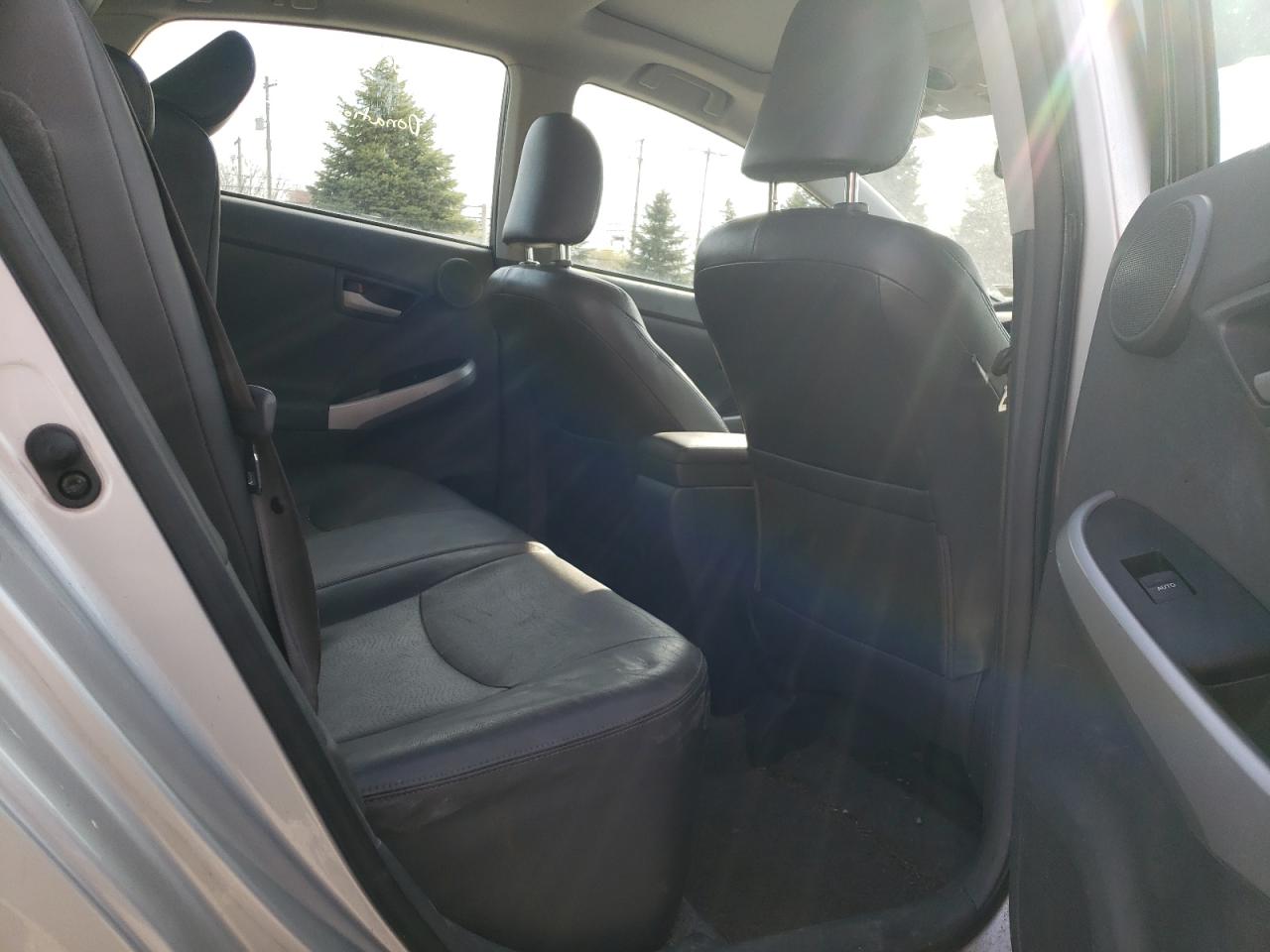 Photo 6 from auction – 2010 TOYOTA PRIUS with VIN JTDKN3DU2A0107013