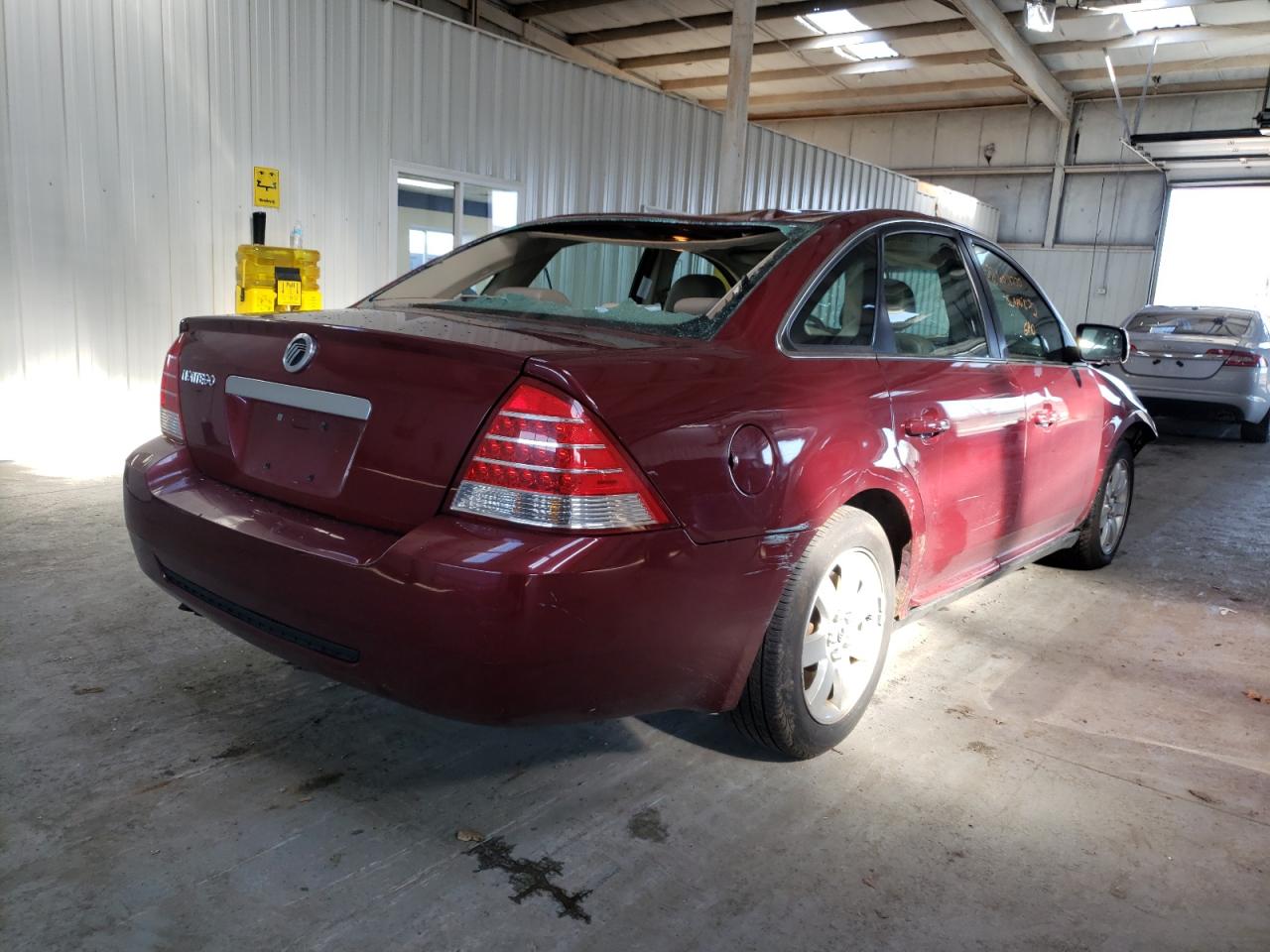 Photo 4 from auction – 2006 MERCURY MONTEGO LU with VIN 1MEHM40106G618957