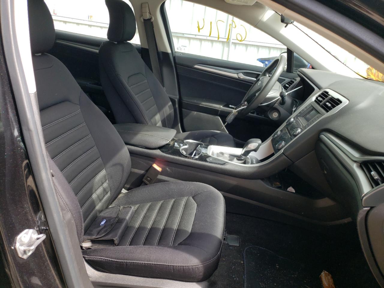 Photo 5 from auction – 2015 FORD FUSION SE with VIN 3FA6P0H73FR182573