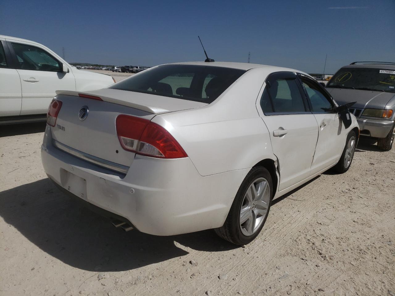 Photo 4 from auction – 2010 MERCURY MILAN with VIN 3MEHM0HA6AR633848