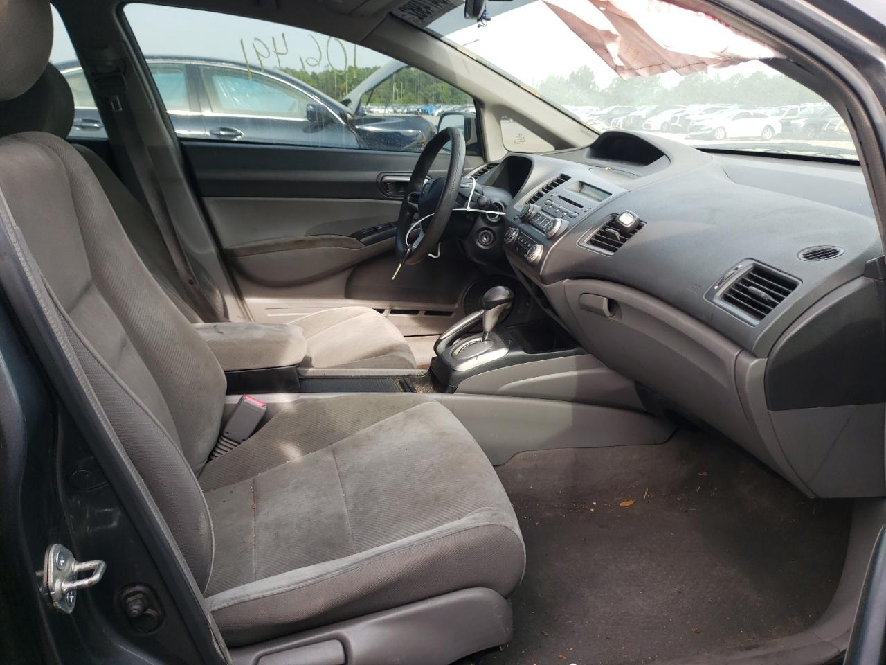Photo 5 from auction – 2010 HONDA CIVIC with VIN 2HGFA1F59AH328905
