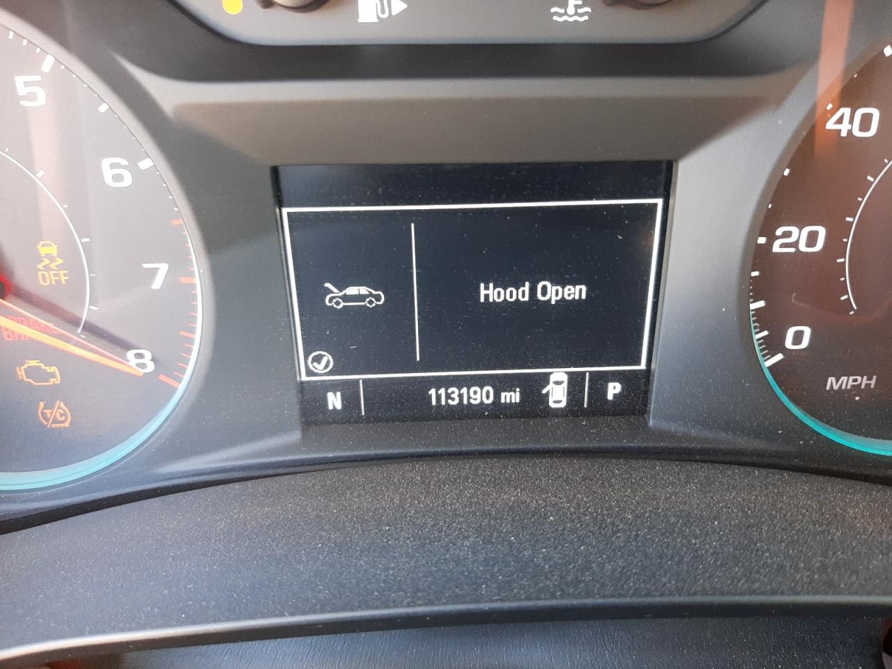 Photo 8 from auction – 2019 CHEVROLET MALIBU LT with VIN 1G1ZD5ST2KF186598