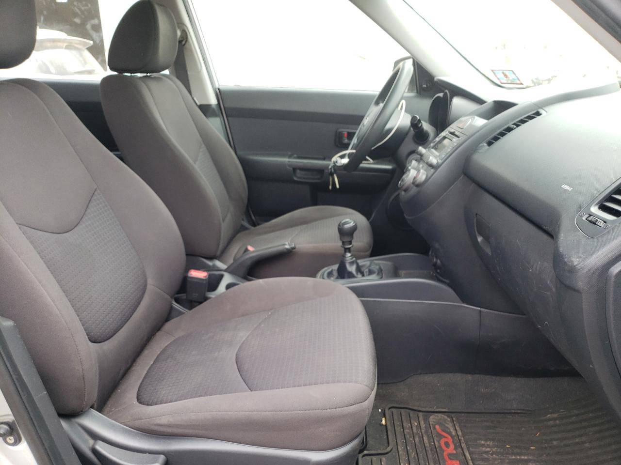 Photo 5 from auction – 2010 KIA SOUL with VIN KNDJT2A18A7028233
