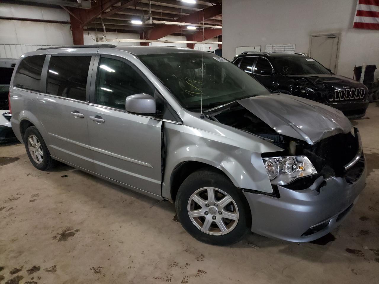 Photo 1 from auction – 2013 CHRYSLER TOWN & COU with VIN 2C4RC1BGXDR657933