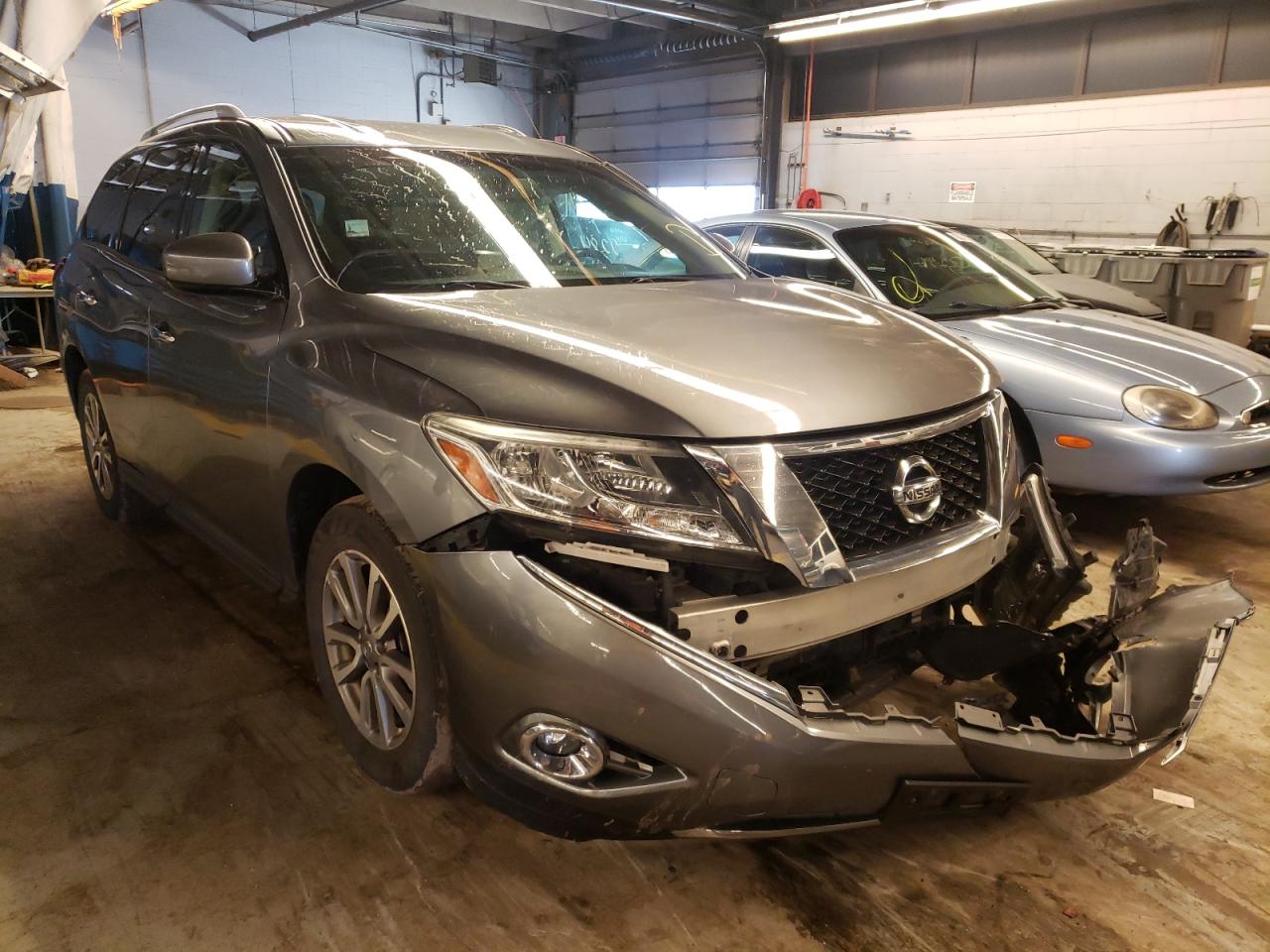 Photo 1 from auction – 2015 NISSAN PATHFINDER with VIN 5N1AR2MM5FC654109