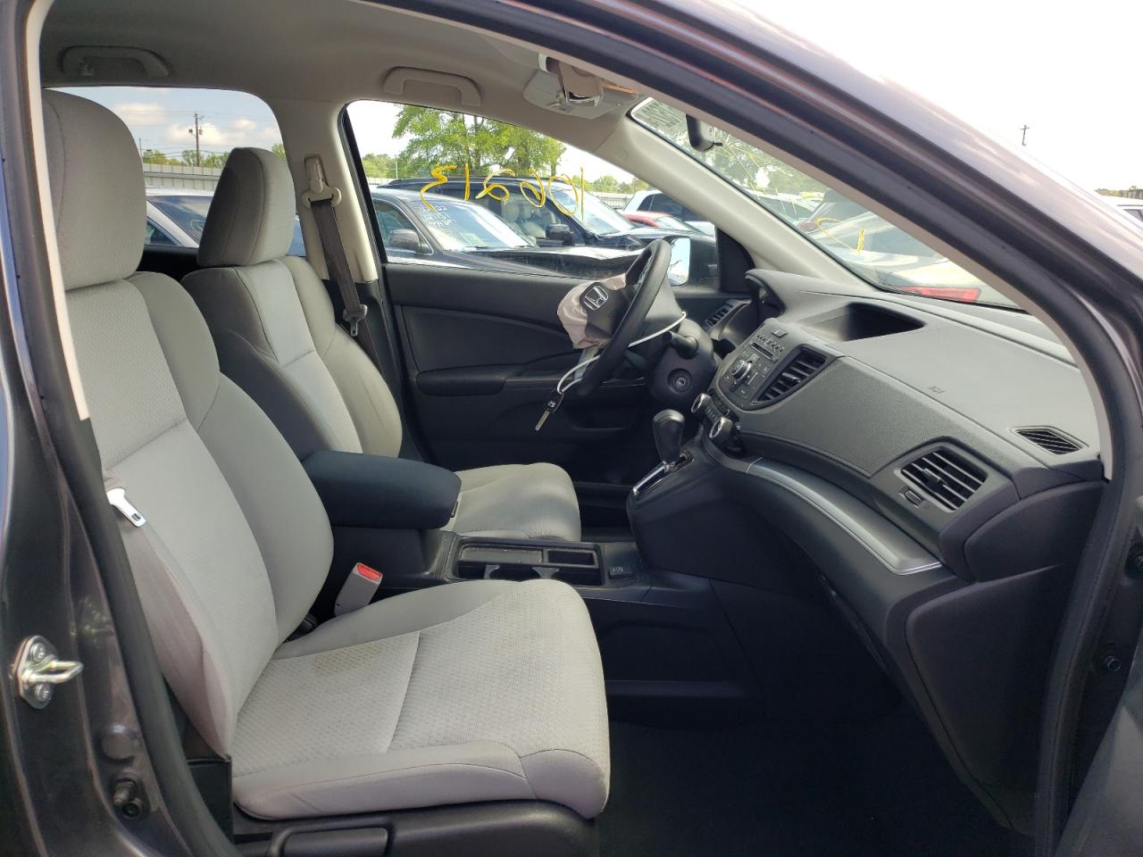 Photo 5 from auction – 2016 HONDA CR-V SE with VIN 2HKRM3H46GH514758