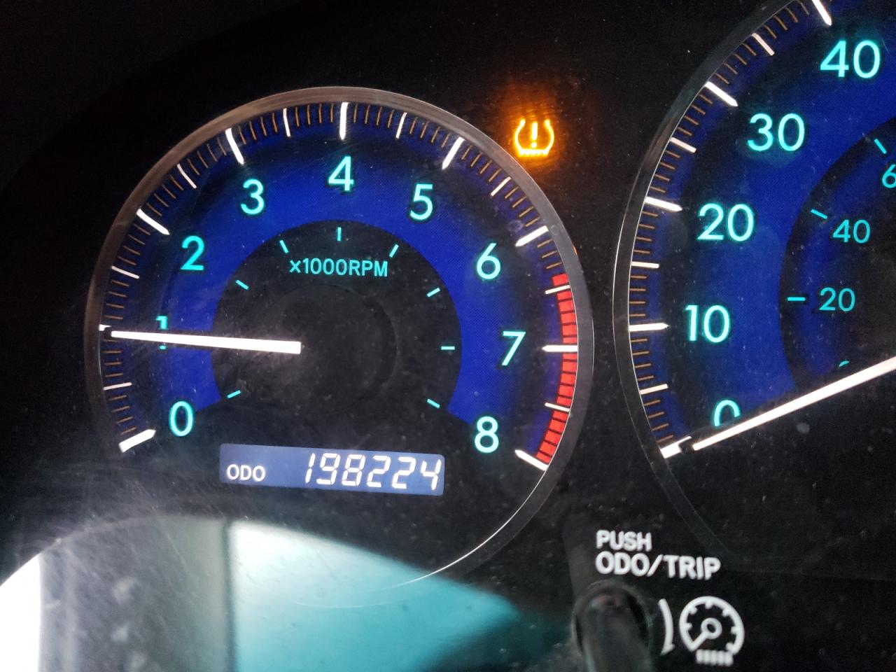 Photo 8 from auction – 2008 TOYOTA SIENNA CE with VIN 5TDZK23C38S157971