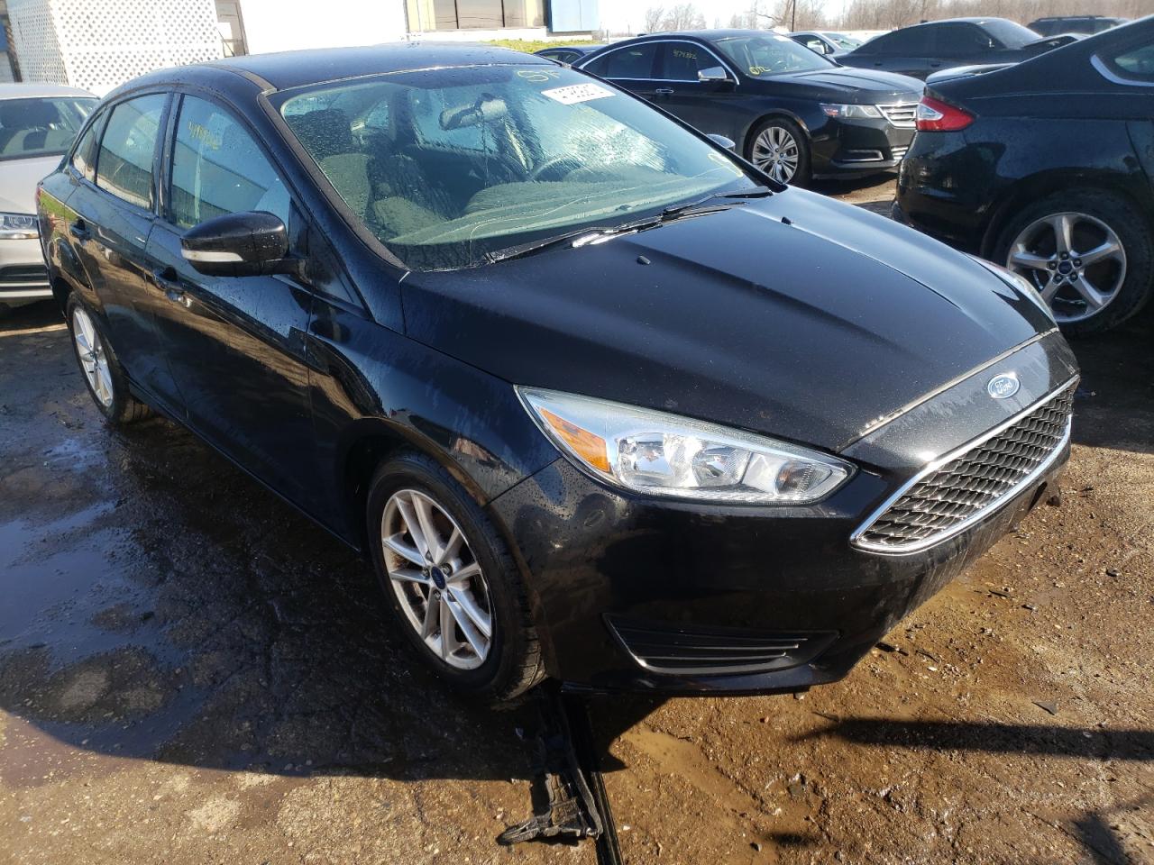 FORD FOCUS SE 2015 with VIN 1FADP3F29FL356189 - Photo from auction