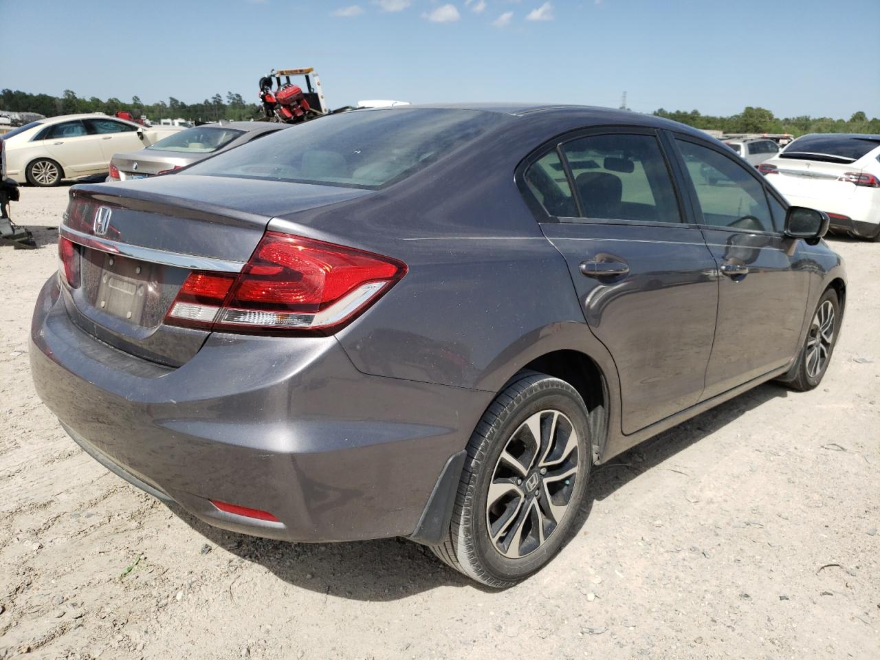 Photo 4 from auction – 2015 HONDA CIVIC EX with VIN 19XFB2F87FE019576