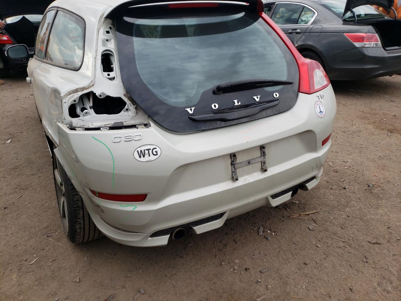 Photo 9 from auction – 2011 VOLVO C30 T5 with VIN YV1672MK6B2228499
