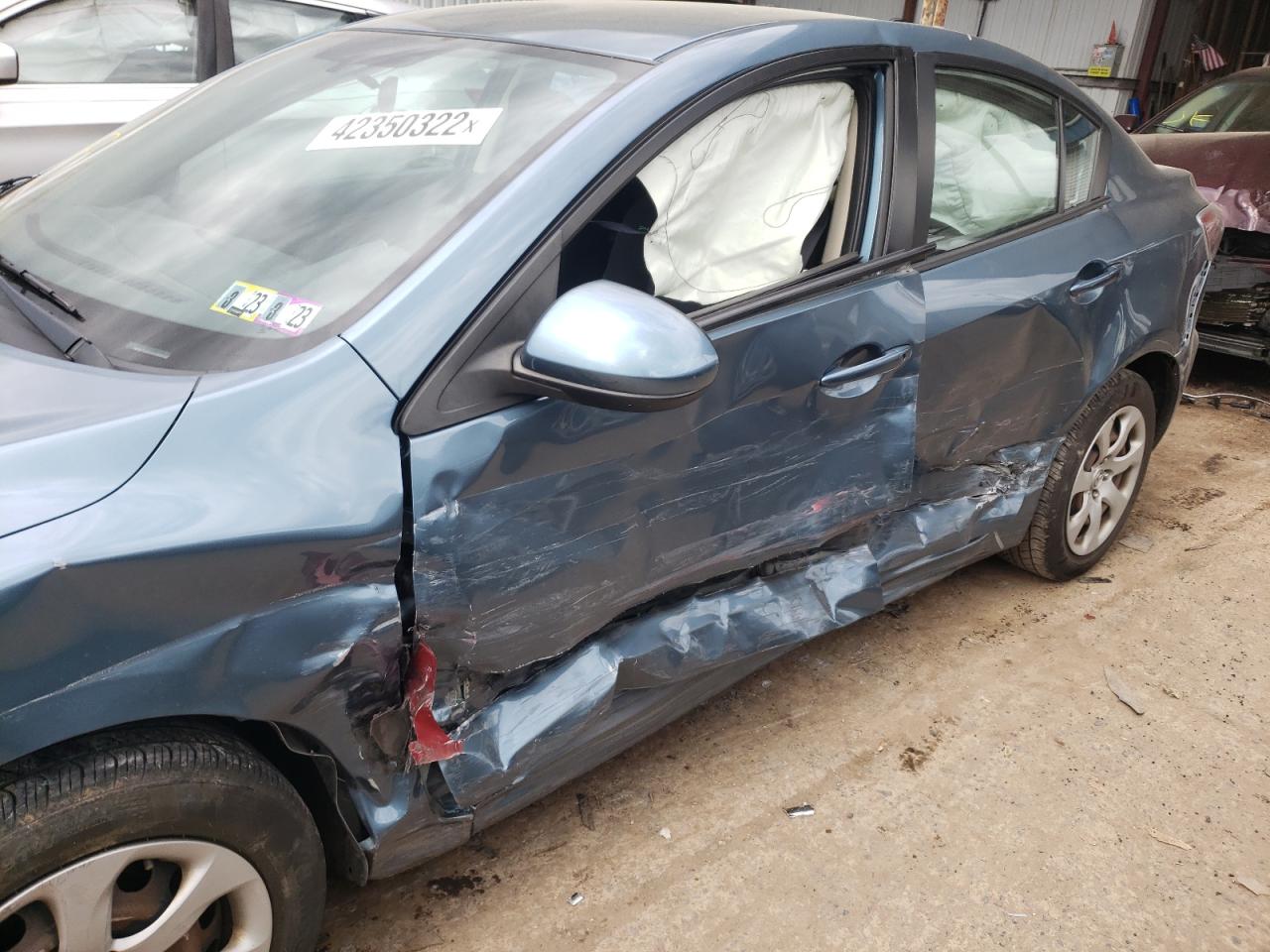 Photo 9 from auction – 2011 MAZDA 3 I with VIN JM1BL1UG1B1432168