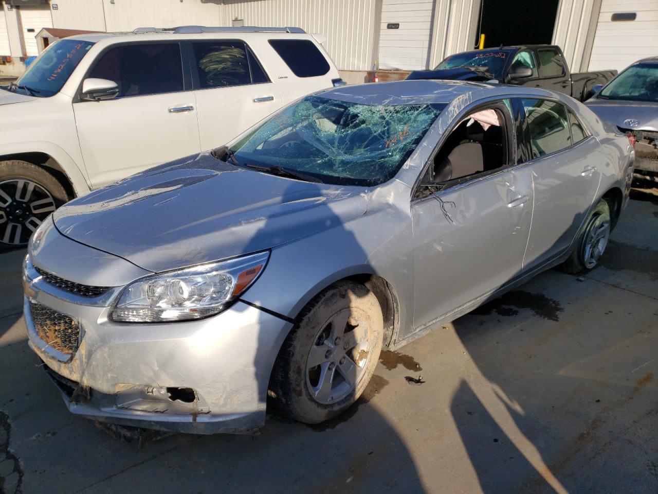 Photo 2 from auction – 2016 CHEVROLET MALIBU LIM with VIN 1G11C5SA4GF162356