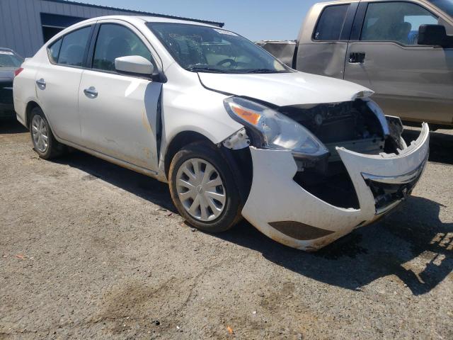 NISSAN VERSA 2018 with VIN 3N1CN7AP5JL811626 - Photo from auction
