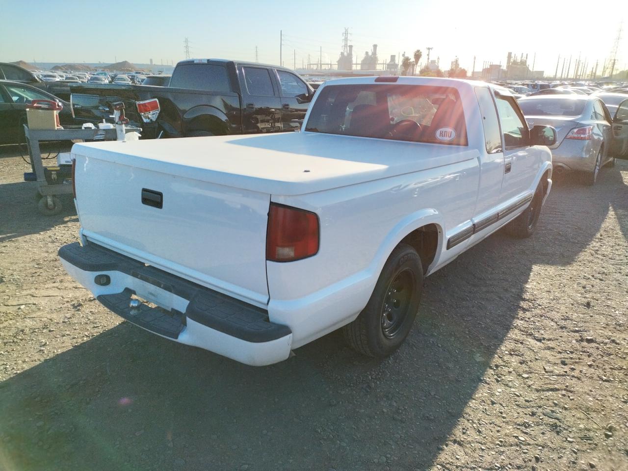Photo 4 from auction – 2001 CHEVROLET S10 PICKUP with VIN 1GCCS195818192797