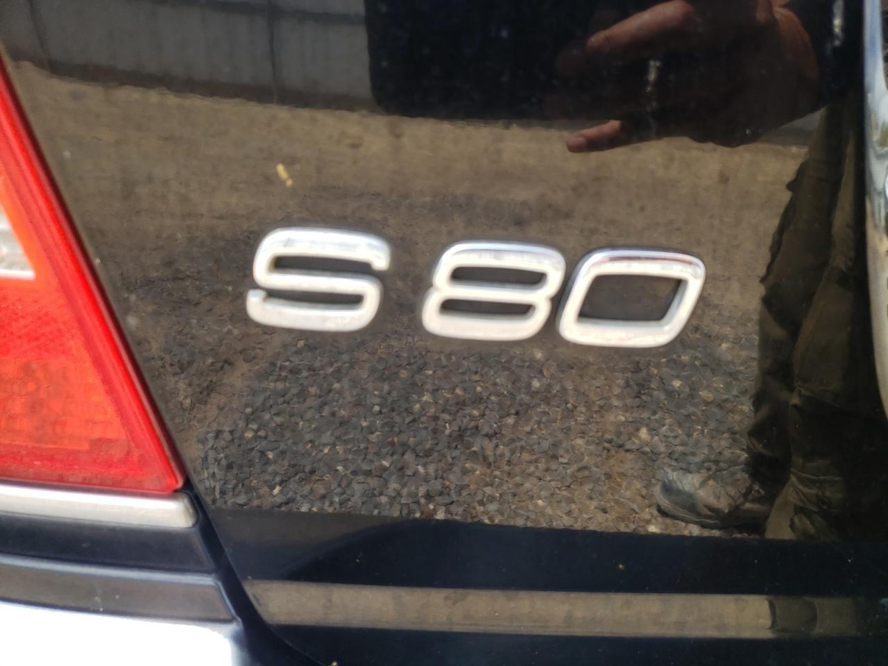 Photo 10 from auction – 2004 VOLVO S80 2.5T with VIN YV1TS59H841375058