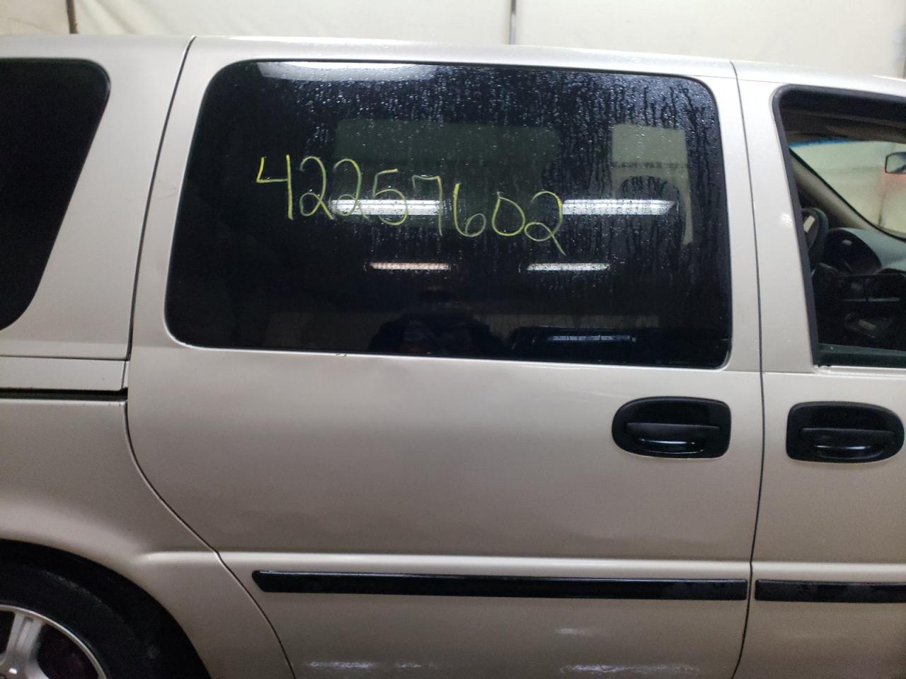Photo 6 from auction – 2007 CHEVROLET UPLANDER L with VIN 1GNDV231X7D205435