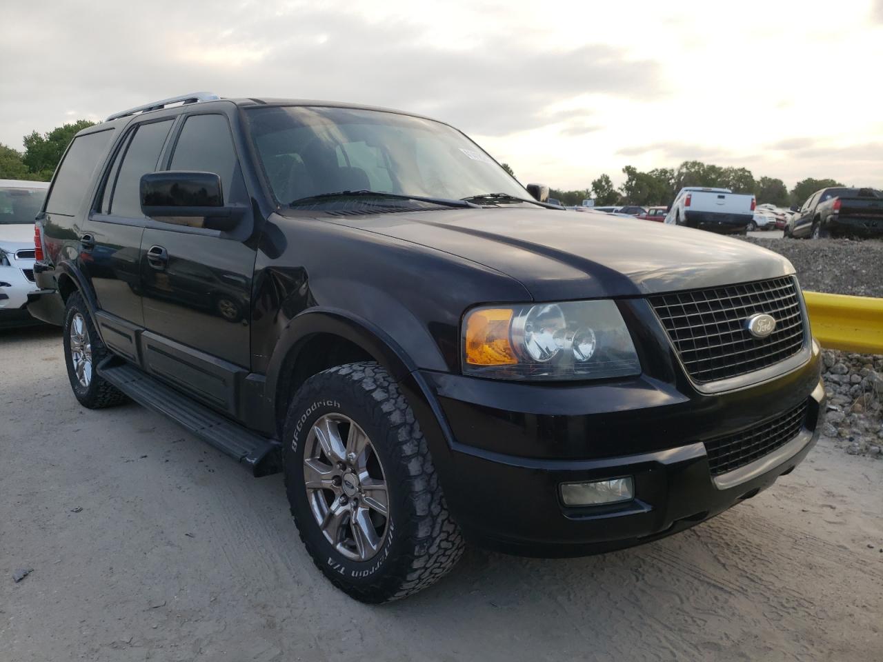 FORD EXPEDITION 2005 with VIN 1FMFU19515LA35683 - Photo from auction