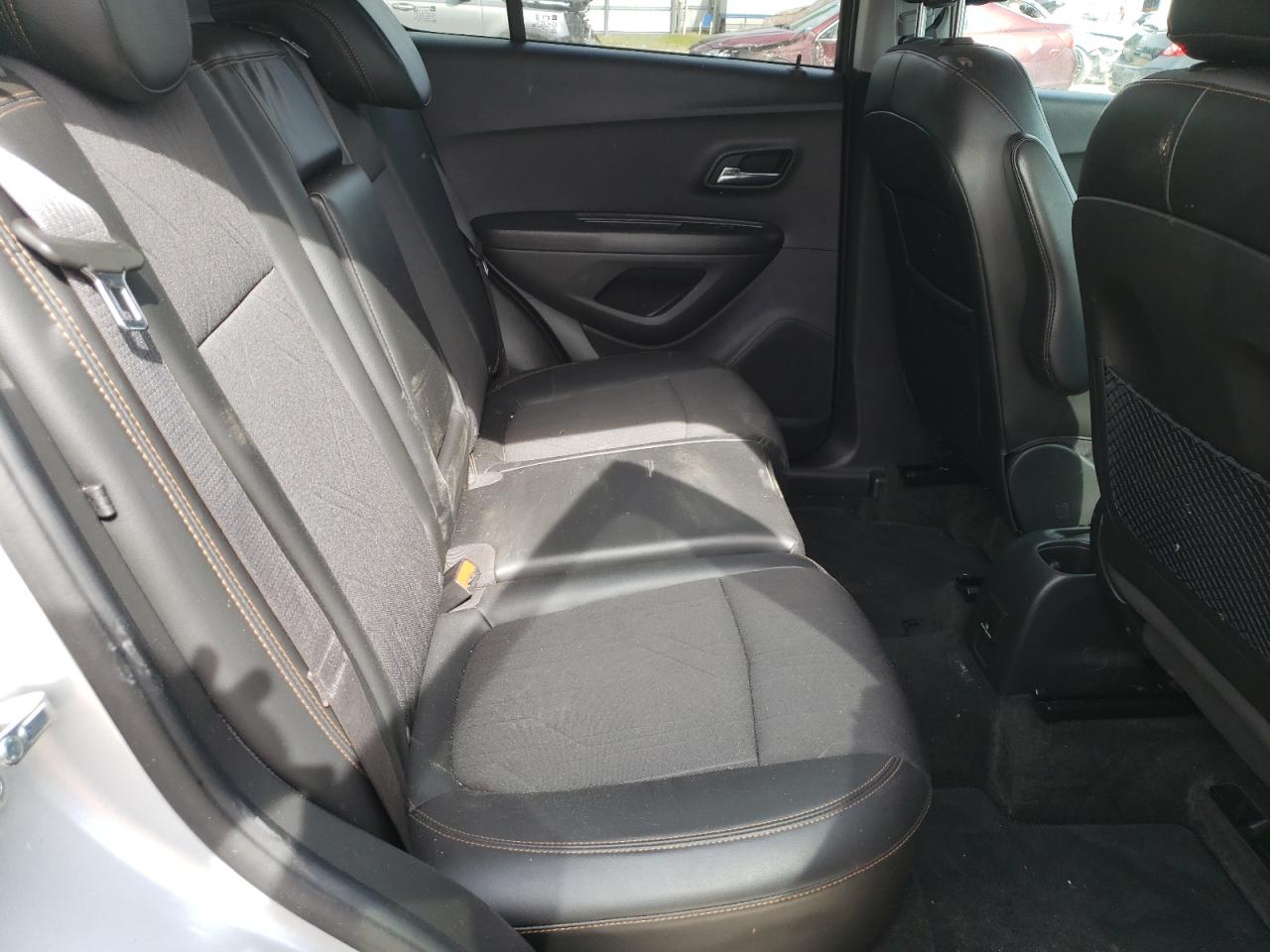 Photo 6 from auction – 2019 CHEVROLET TRAX 1LT with VIN KL7CJLSB8KB841398