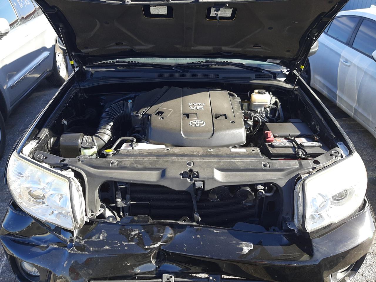 Photo 7 from auction – 2008 TOYOTA 4RUNNER SR with VIN JTEZU14RX8K020570