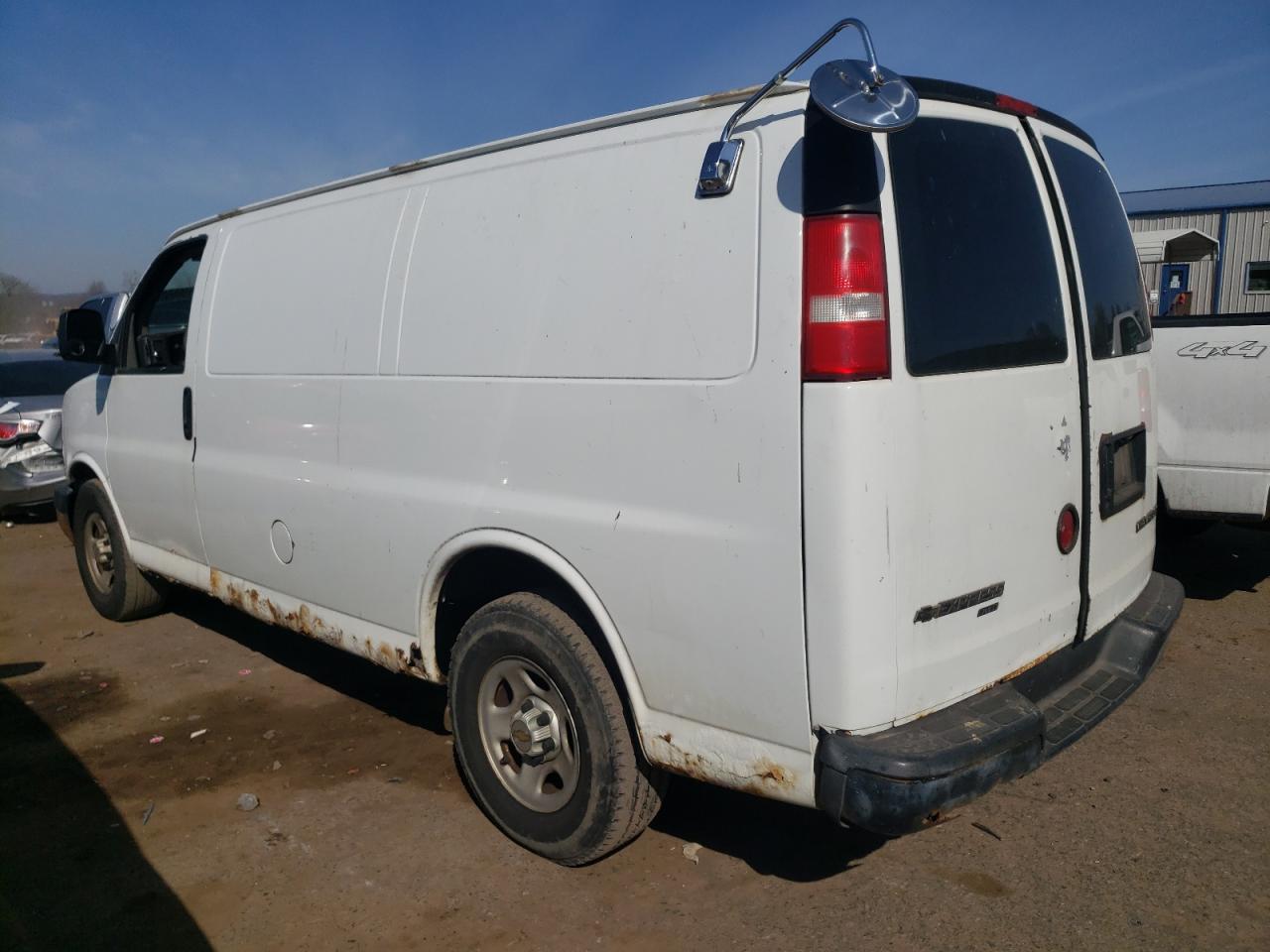 Photo 3 from auction – 2005 CHEVROLET EXPRESS G1 with VIN 1GCFH15T251143643