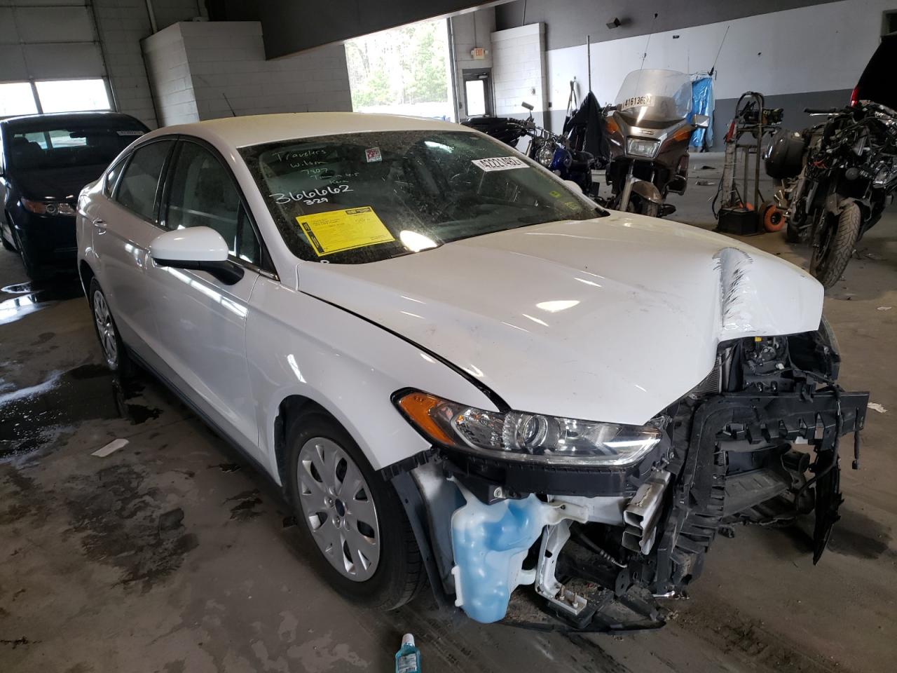 FORD FUSION S 2014 with VIN 1FA6P0G76E5357630 - Photo from auction