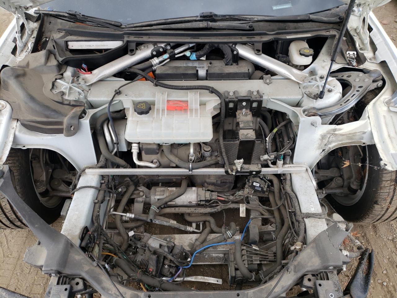 Photo 7 from auction – 2015 TESLA MODEL S 85 with VIN 5YJSA1H22FF080378