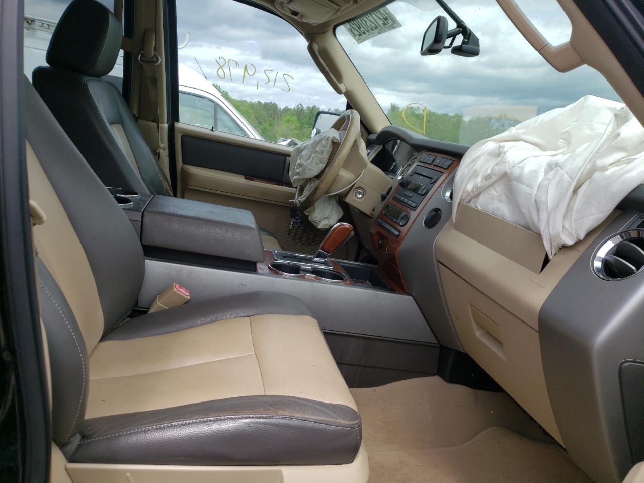 Photo 5 from auction – 2007 FORD EXPEDITION with VIN 1FMFU17527LA82355