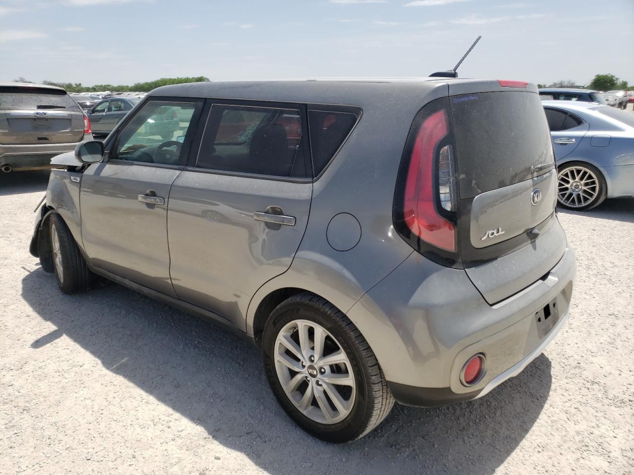 Zdjęcie 3 z aukcji – 2018 KIA SOUL + z VIN KNDJP3A53J7536803