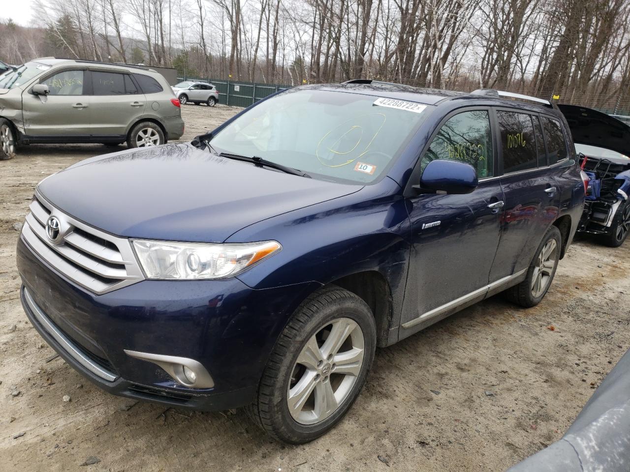 Zdjęcie 2 z aukcji – 2013 TOYOTA HIGHLANDER z VIN 5TDDK3EHXDS245273