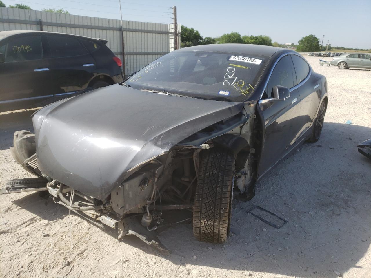 Photo 2 from auction – 2016 TESLA MODEL S with VIN 5YJSA1E27GF132464