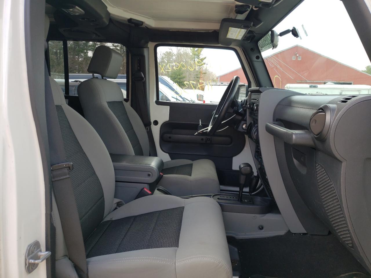 Photo 5 from auction – 2010 JEEP WRANGLER U with VIN 1J4BA3H11AL226787