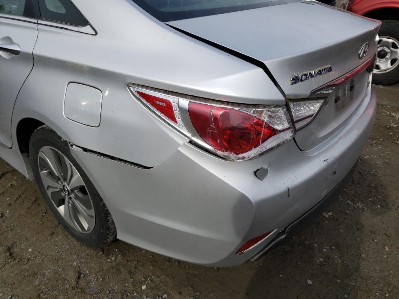 Photo 9 from auction – 2013 HYUNDAI SONATA HYB with VIN KMHEC4A40DA090607