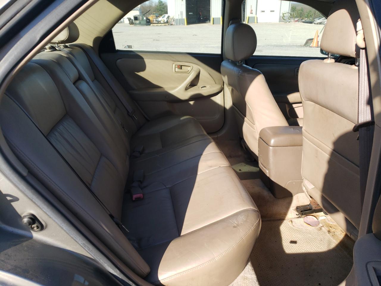 Photo 6 from auction – 1999 TOYOTA CAMRY LE with VIN JT2BF28K3X0198794