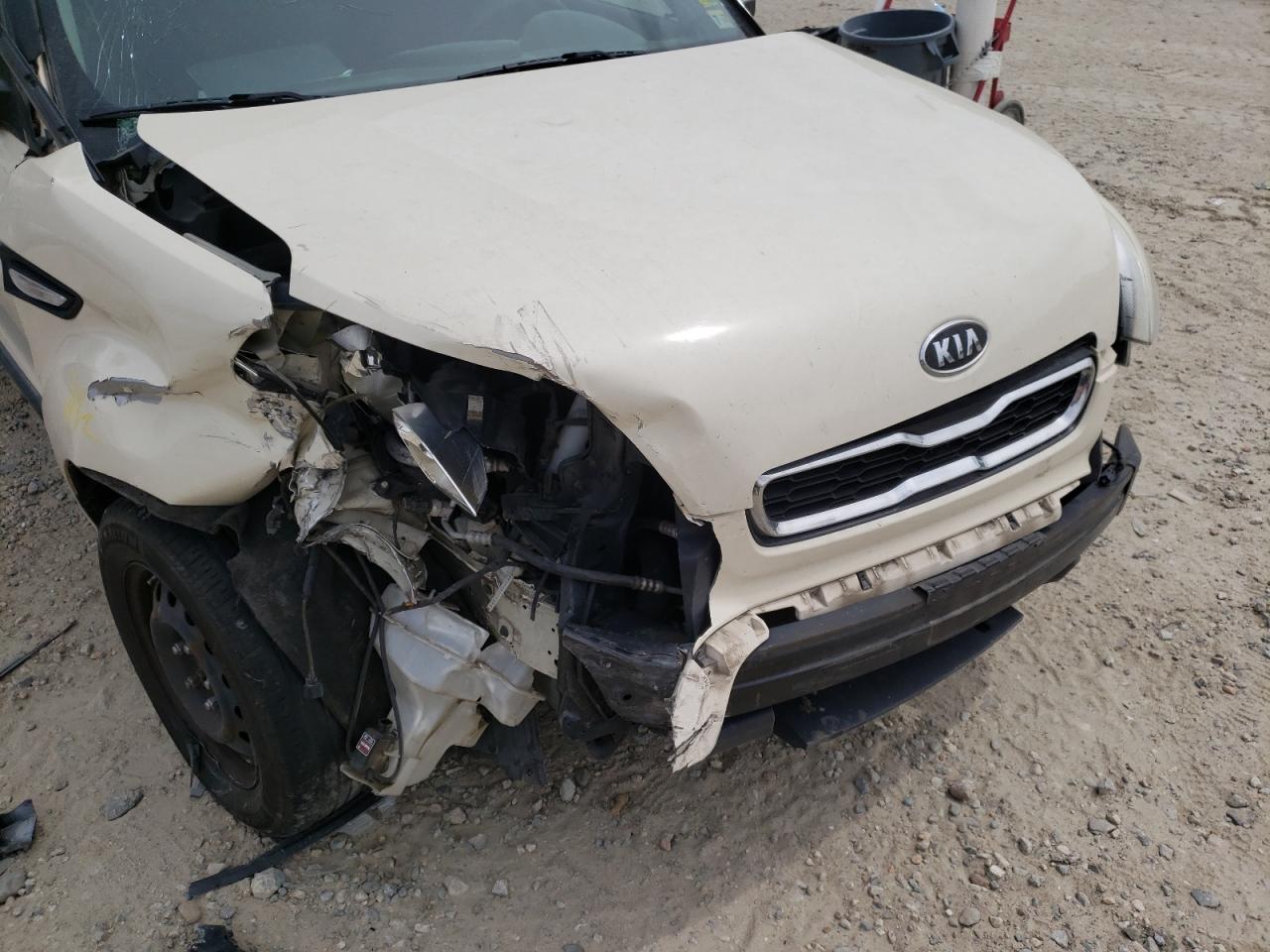 Photo 9 from auction – 2012 KIA SOUL with VIN KNDJT2A52C7400199