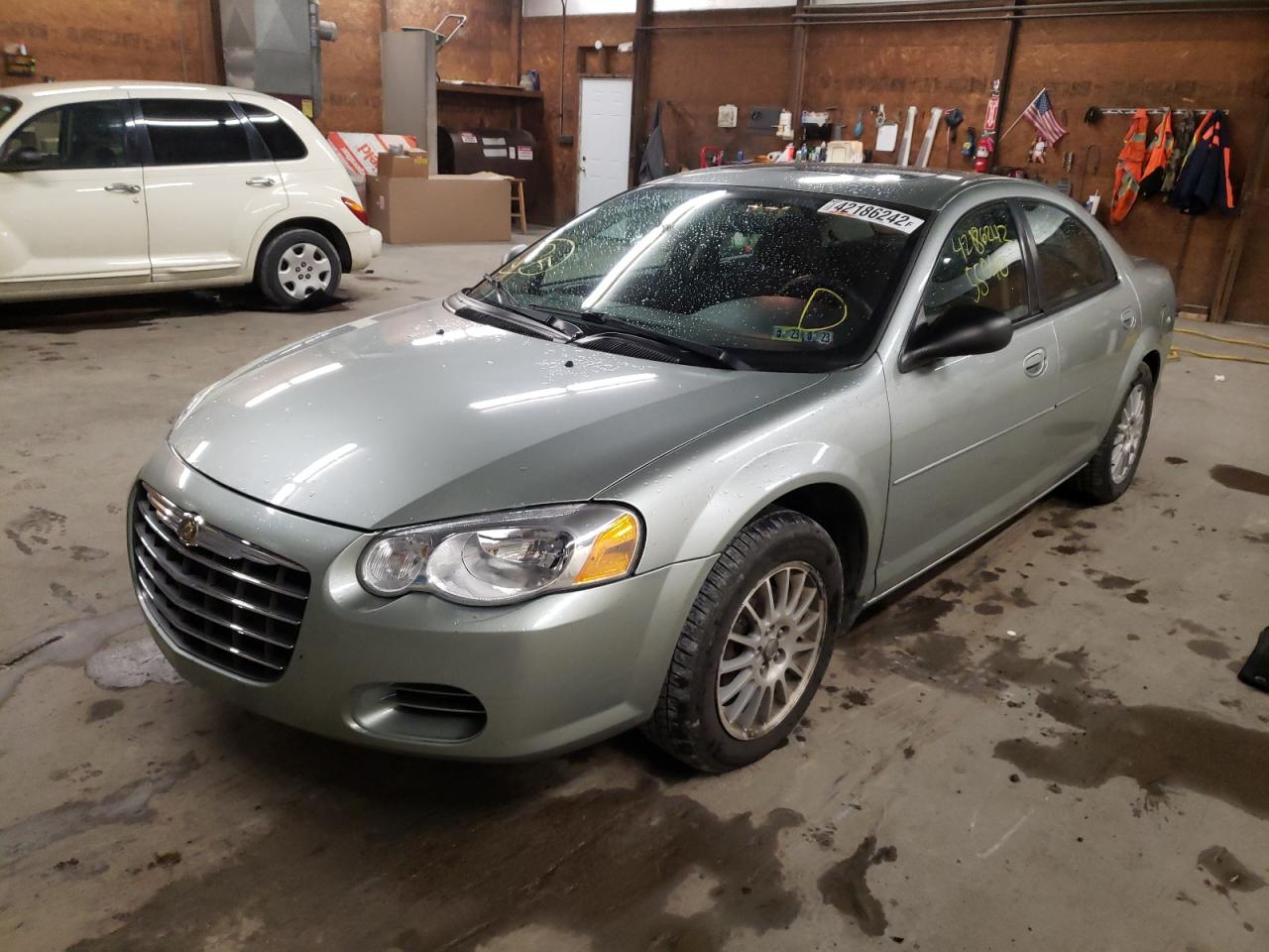 Photo 2 from auction – 2005 CHRYSLER SEBRING TO with VIN 1C3EL56R15N522182