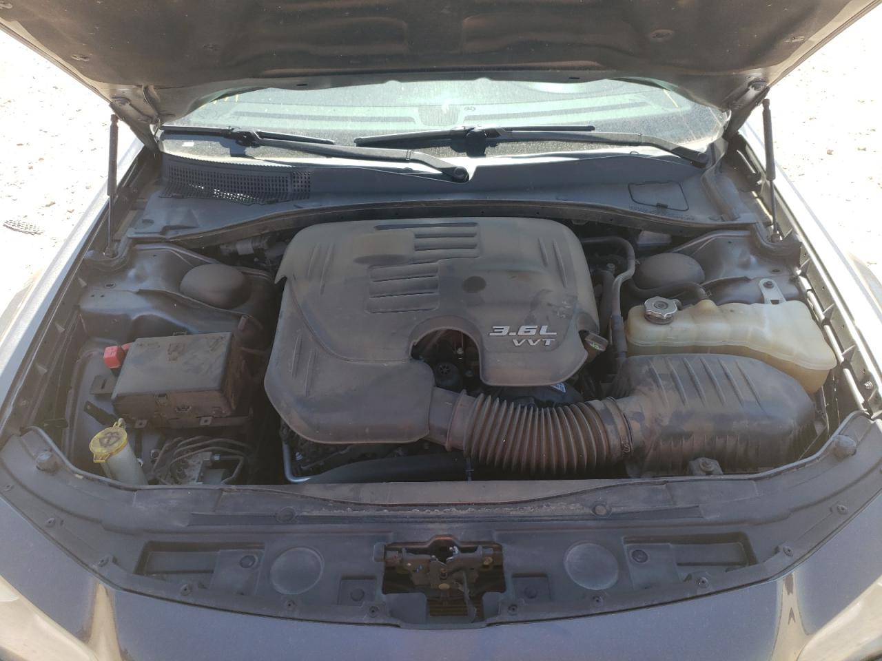 Photo 7 from auction – 2019 CHRYSLER 300 S with VIN 2C3CCABG0KH555456