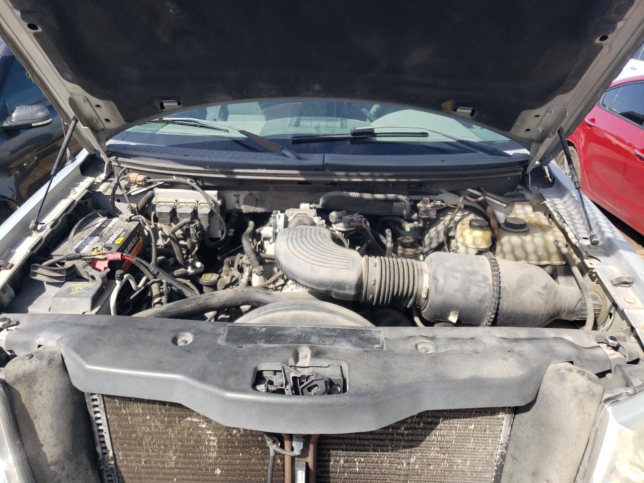 Photo 7 from auction – 2004 FORD F150 with VIN 1FTRX12W34NA29611