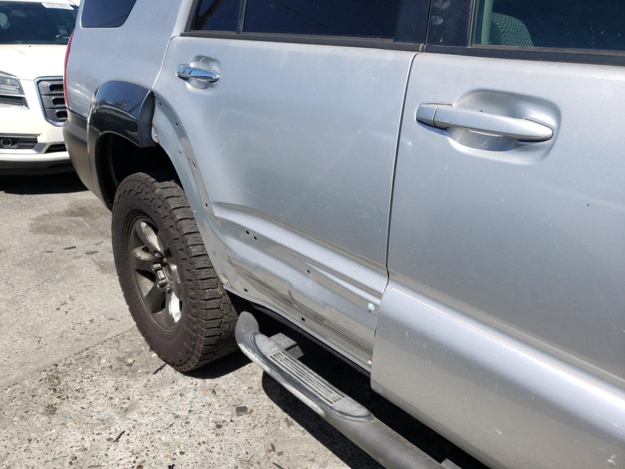 Photo 9 from auction – 2006 TOYOTA 4RUNNER SR with VIN JTEZU14R868062195