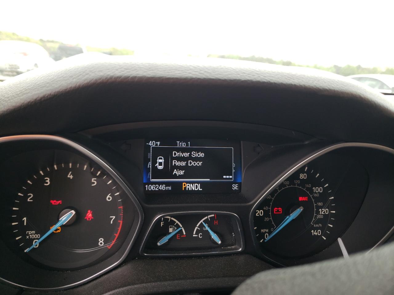 Photo 8 from auction – 2016 FORD FOCUS SE with VIN 1FADP3F2XGL226603